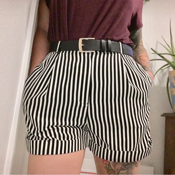 American Apparel Pants - Women’s striped high waist American apparel shorts